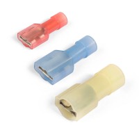 Разъем плоский полностью изолированный «мама» РПИ-М(н) 2.5–(6.3) серия ПРОФИ (КВТ) (56744)