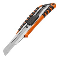 Нож, 18 мм, выдвижное лезвие, металлическая направляющая, металлический двухкомпонентный корпус Sparta (78982)