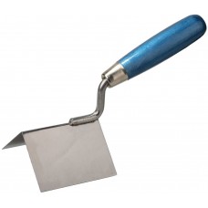 Кельма для внешних углов 80 х 60 мм, нержавеющее полотно, деревянная рукоятка STAYER Professional 0835