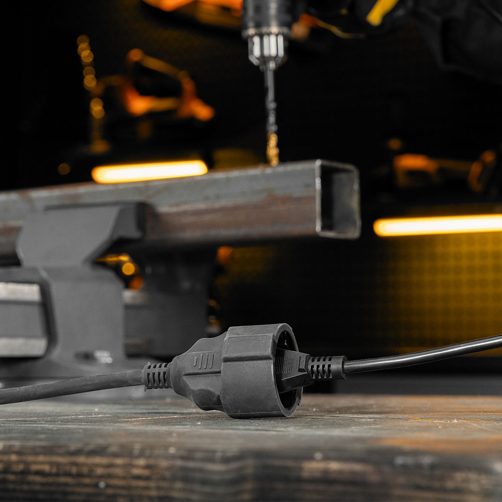 Удлинитель-шнур силовой Top Series, КГТТ, 20м, 1 розетка, 3 x 1,5 мм Denzel (37420)