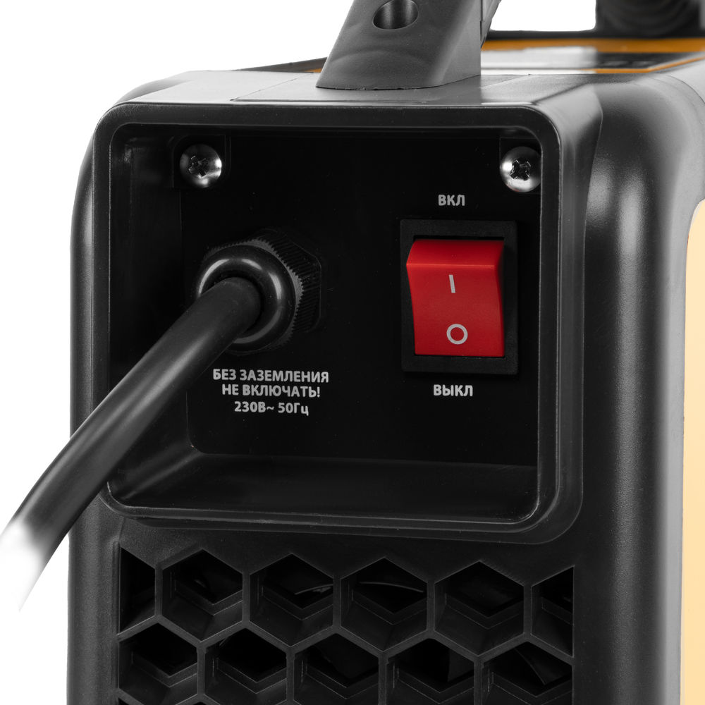 Аппарат инвертор. дуговой сварки SDM-220 Top, 220 А, ПВ 60% кейс Denzel (94358)