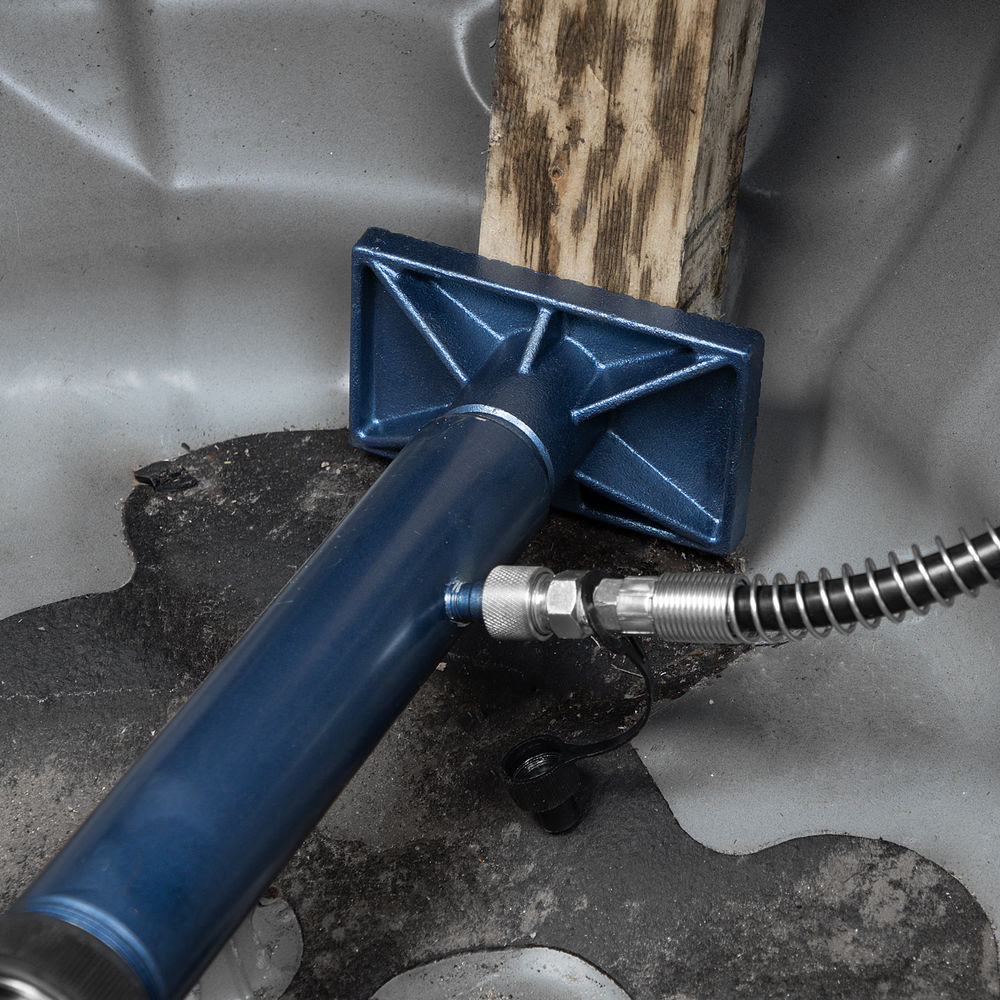 Растяжка гидравлическая, 10 т, набор из 17 предметов, 7 сменных насадок, в металлическом кейсе Stels (51353)