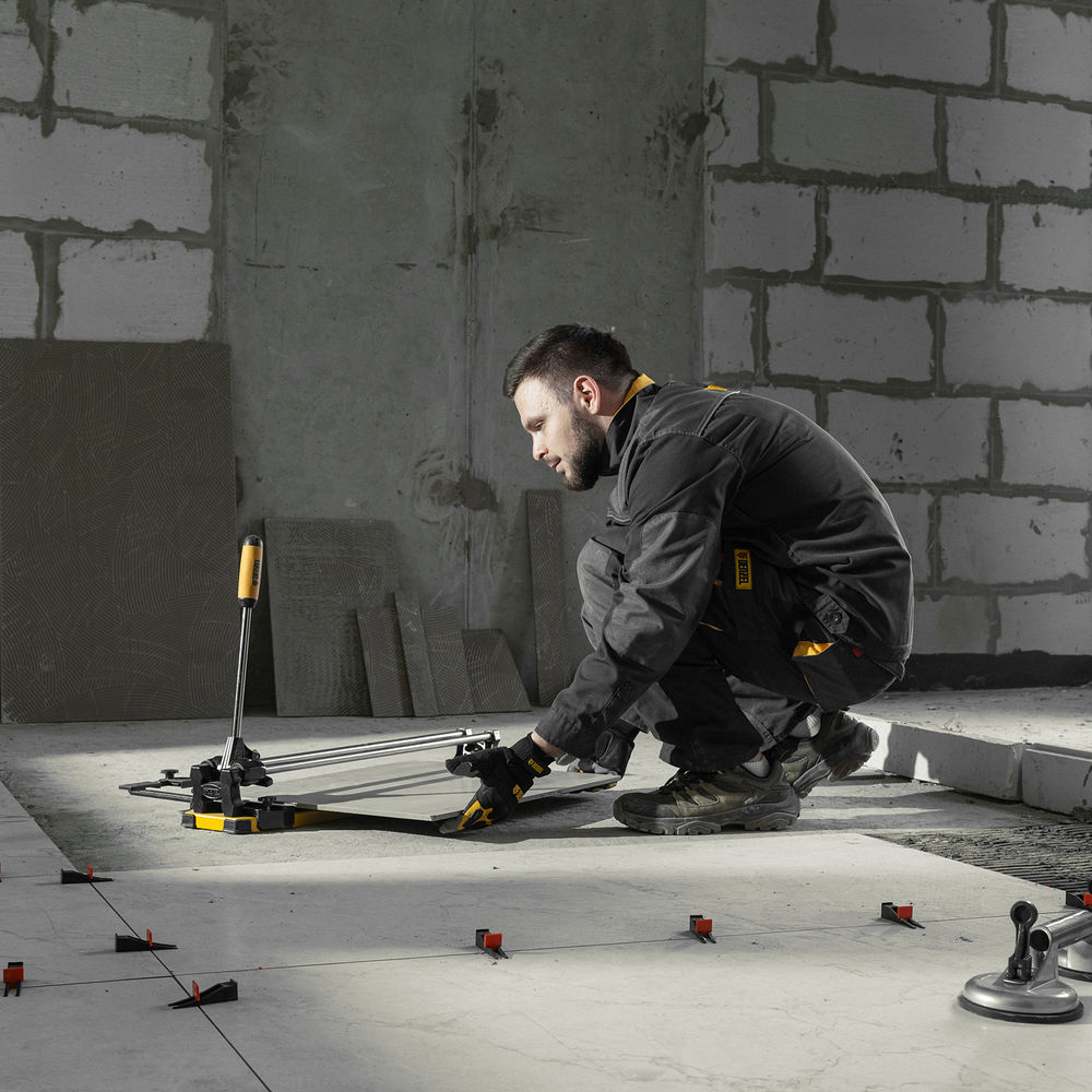 Плиткорез 600х14мм, цельнометал. напр., каретка на подш., стальная станина, рукоятка-пенал Denzel (877008)