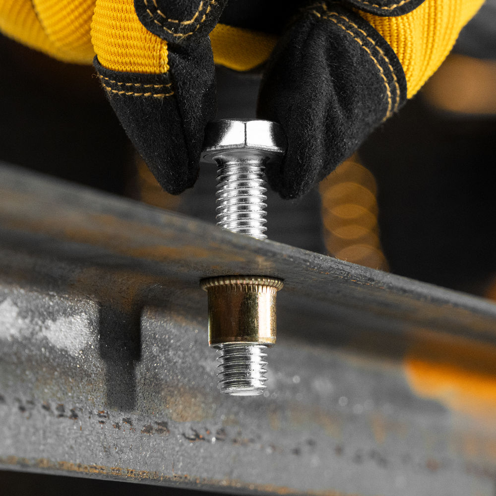 Заклепки резьбовые, стальные, оцинкованные, М10, пластиковый кейс, 35 шт. Denzel (40605)