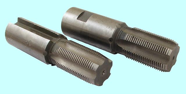 Метчик G 1 1/8 Р18 трубный цилиндрический, машинный комплект из 2-х шт. (11 ниток/дюйм)