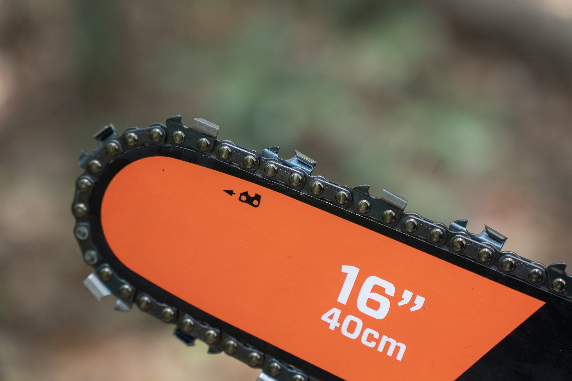 Пила цепная, бесщ.мотор, 40 см (16). В комплекте: 1 батарея 10.0Ач, ЗУ X8 84В