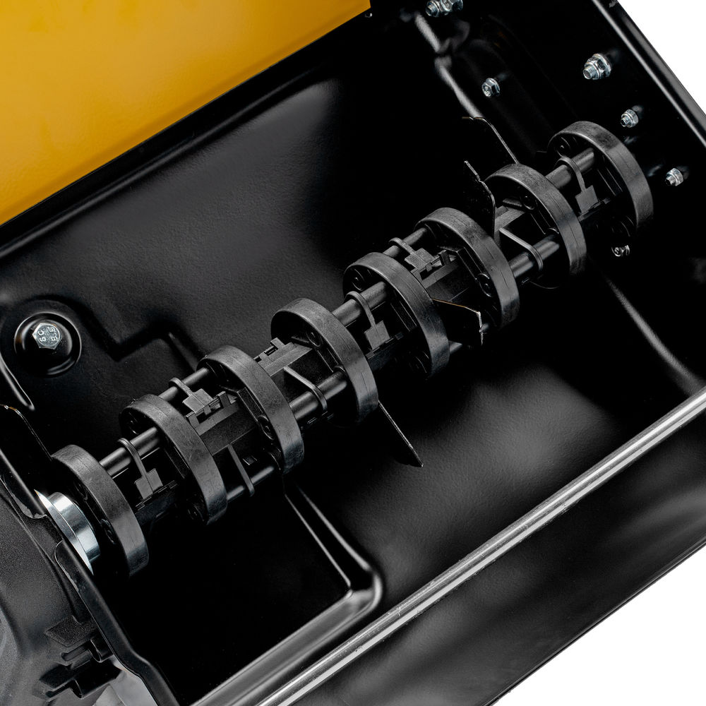 Скарификатор-аэратор бензиновый SAG-400, 212 см3, -15/+10 мм, 40 см Denzel (57802)