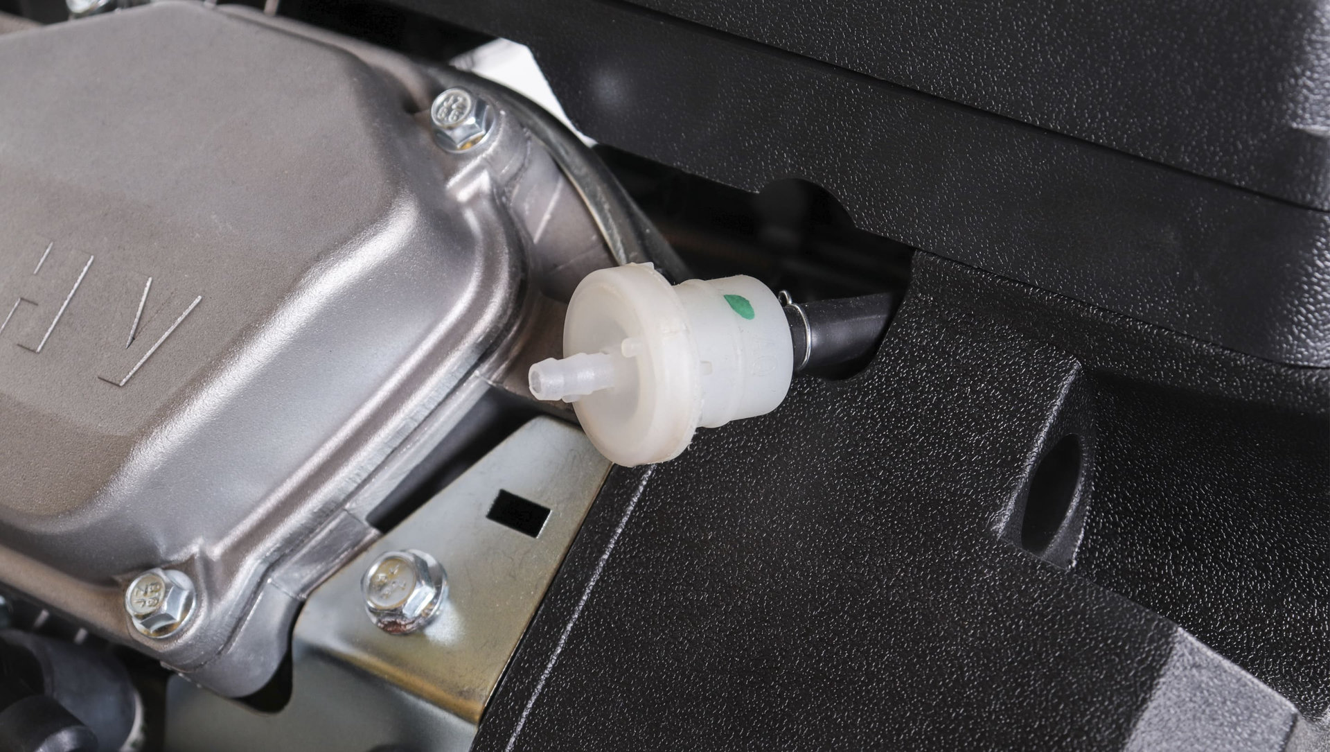 Двигатель 21лс/15,5кВт 678см? 25мм 48кг шпонка эл.стартер выход 12В/300Вт CHAMPION G680HKE