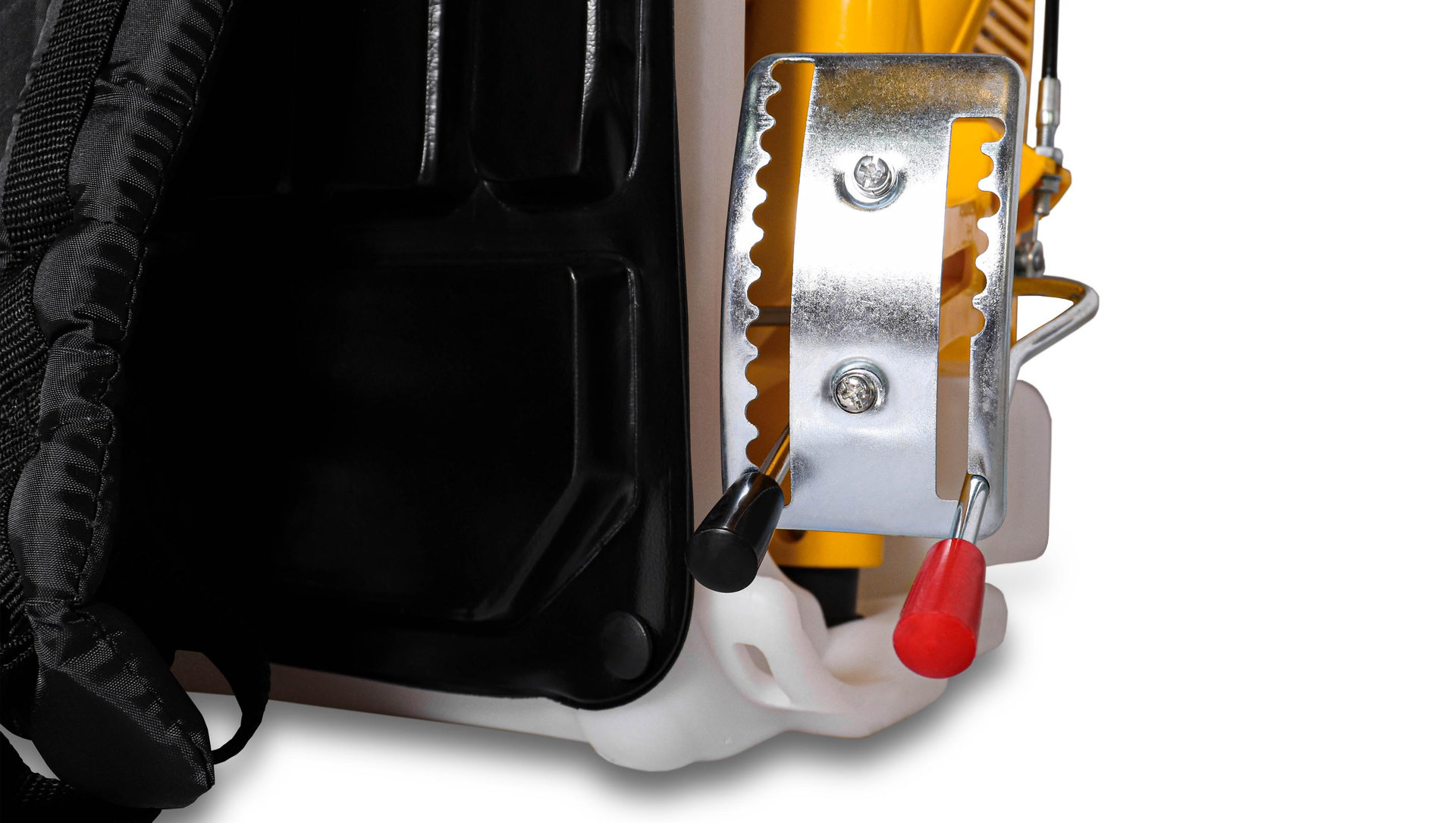 Опрыскиватель-распылитель PRO 4кВт 91,6см? 22м бак16л 0,14-3,5 л/мин 13,2кг CHAMPION PS282