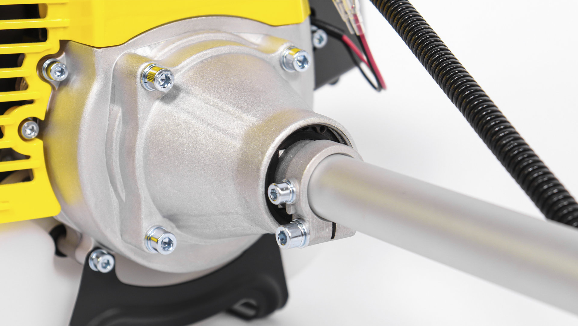 Триммер CHAMPION Т528S-2 неразъемн.прям. 1,47кВт 51,7см? 6,7кг HT21+40/255/25,4 U-ручка