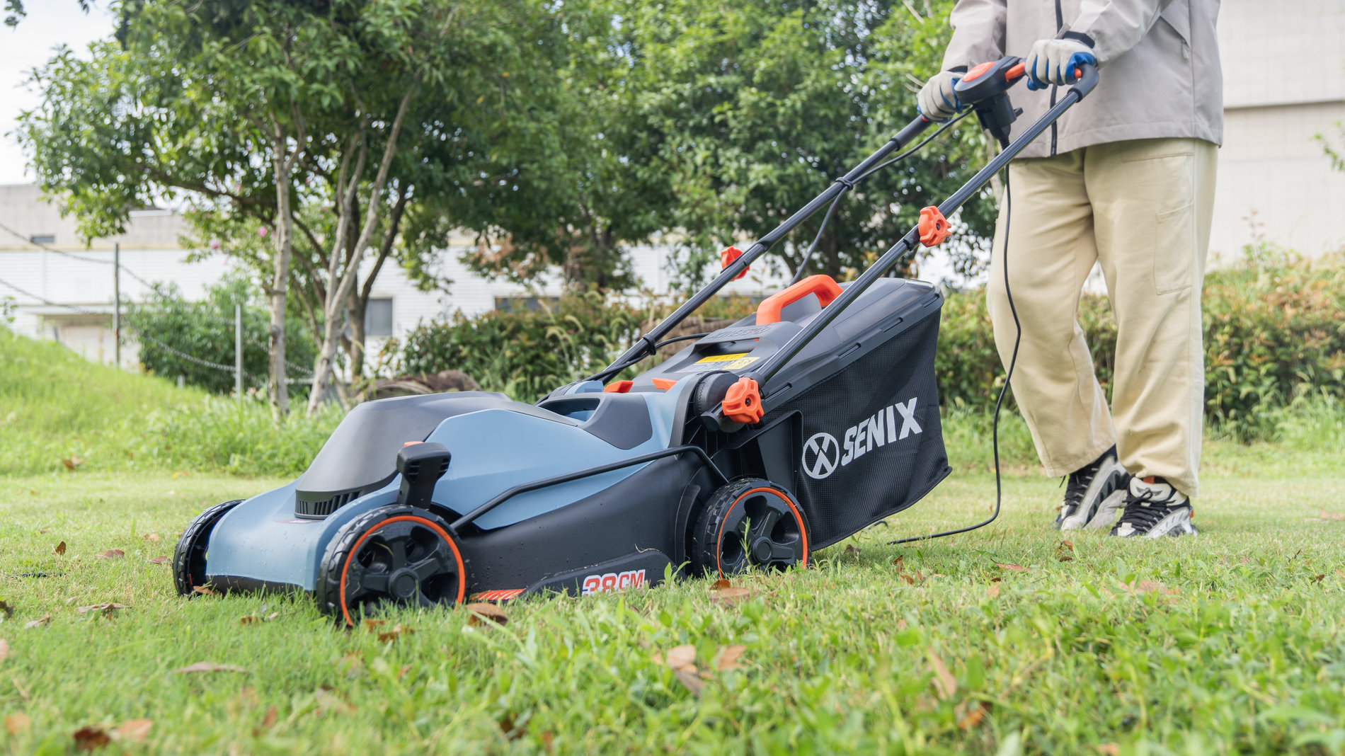 Газонокосилка электрическая 1600 Вт, 38 см