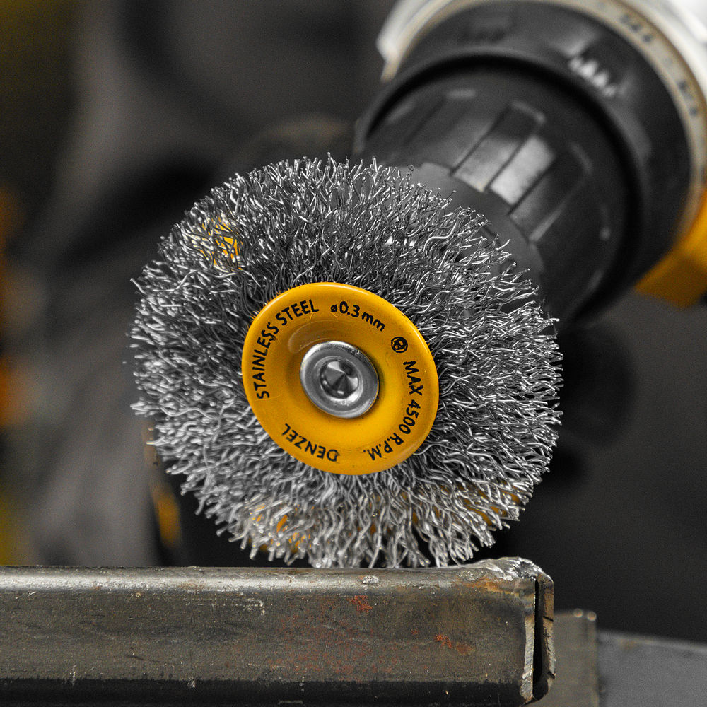 Щетка для дрели, 60 мм, Плоская, со шпилькой, нержавеющая витая проволока Denzel (744463)