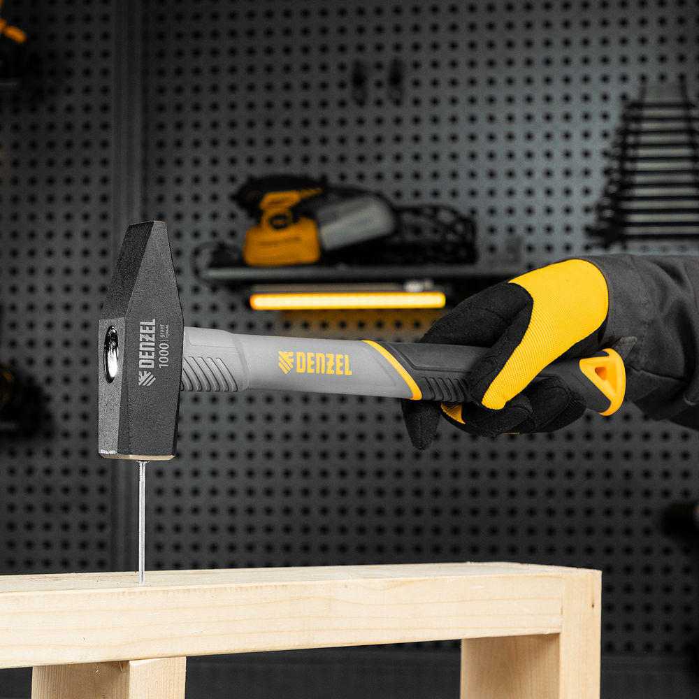 Молоток слесарный, 1000 г, кованый, фибергласовая рукоятка c TPR покрытием Denzel (10490)