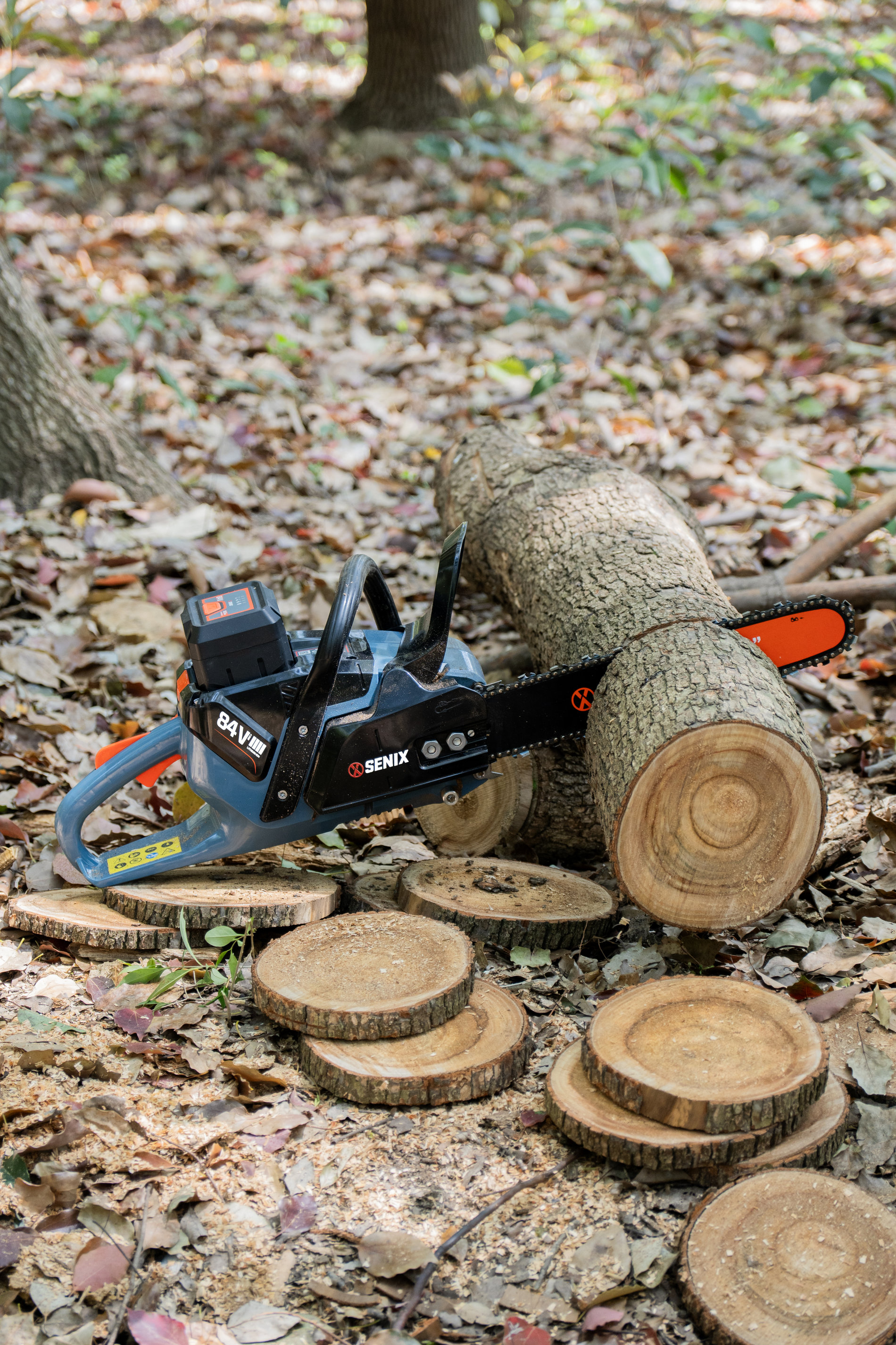 Пила цепная, бесщ.мотор, 40 см (16). В комплекте: 1 батарея 10.0Ач, ЗУ X8 84В