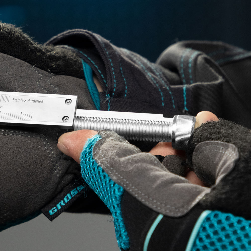 Штангенциркуль, 150 мм, 0.02 мм, нержавеющая сталь, с глубиномером Gross (31670)