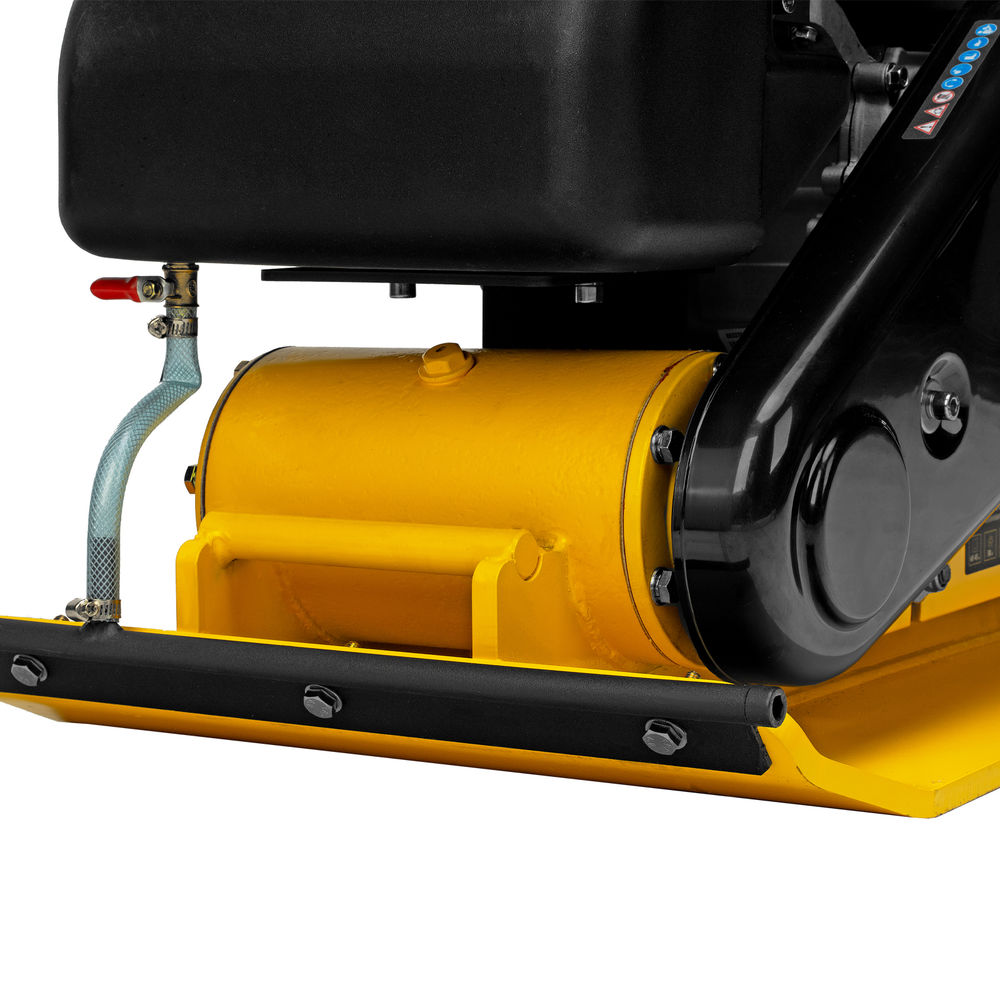 Виброплита бензиновая VC-30W, 30 кН, 60*45 см, 196 см3, бак для воды Denzel (97042)