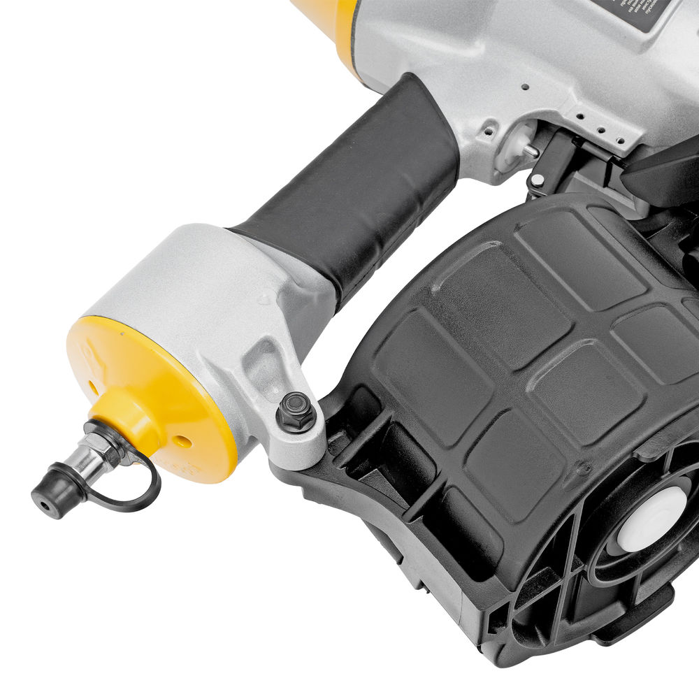 Нейлер пневматический CN70 для гвоздей CNW от 45 до 70 мм// Denzel (57421)