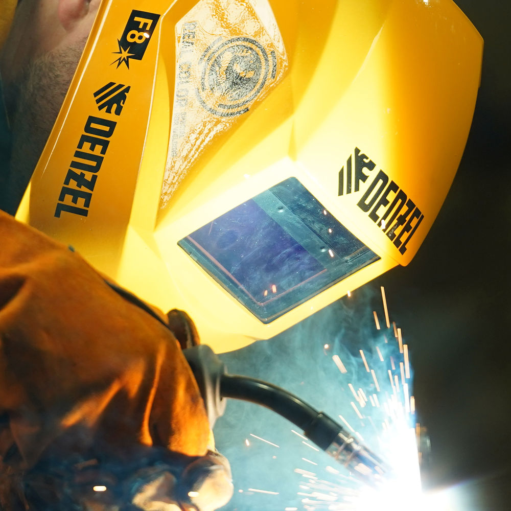 Щиток защитный лицевой (маска сварщика) F8, см. окно 100х50, Real Color, DIN4/5-8/9-13// Denzel (89717)