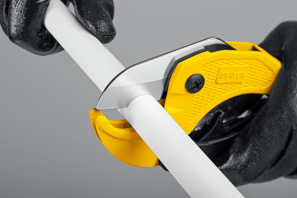 Стеклорез роликовый масляный рукоятка пластмассовая прозрачная STAYER 20000 м 33692  