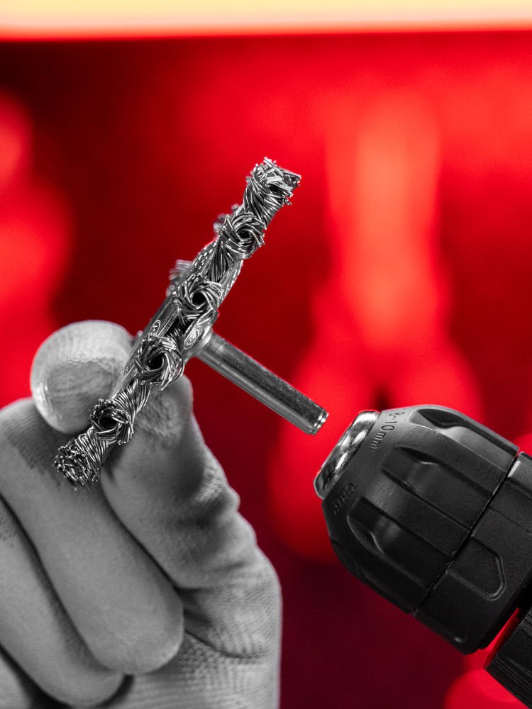 Щетка для дрели, 75 мм, плоская со шпилькой, крученая металлическая проволока Matrix (74430)