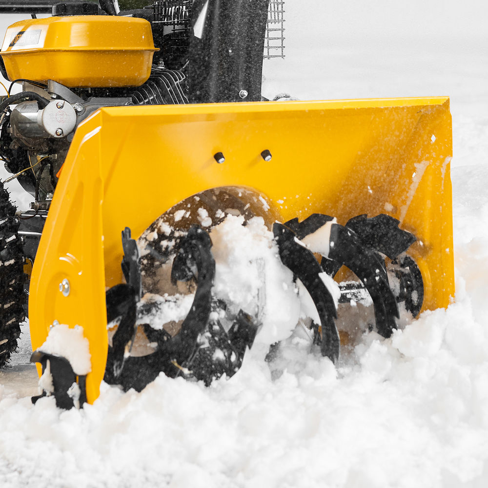 Бензиновая снегоуборочная машина SB 560 LP, 212 cc, электростартер, фара Denzel (97652)