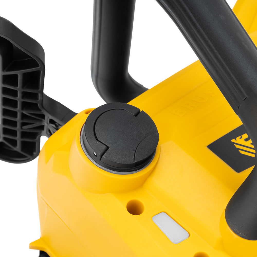 Цепная пила аккумуляторная бесщеточная RCS400-36, Li-ion, 36 В, 4 Ач, шина 400 мм Denzel (58610)