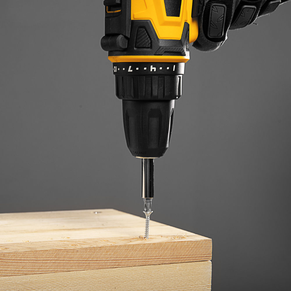 Дрель-шуруповерт сетевая SD-300-10 Denzel (26201)