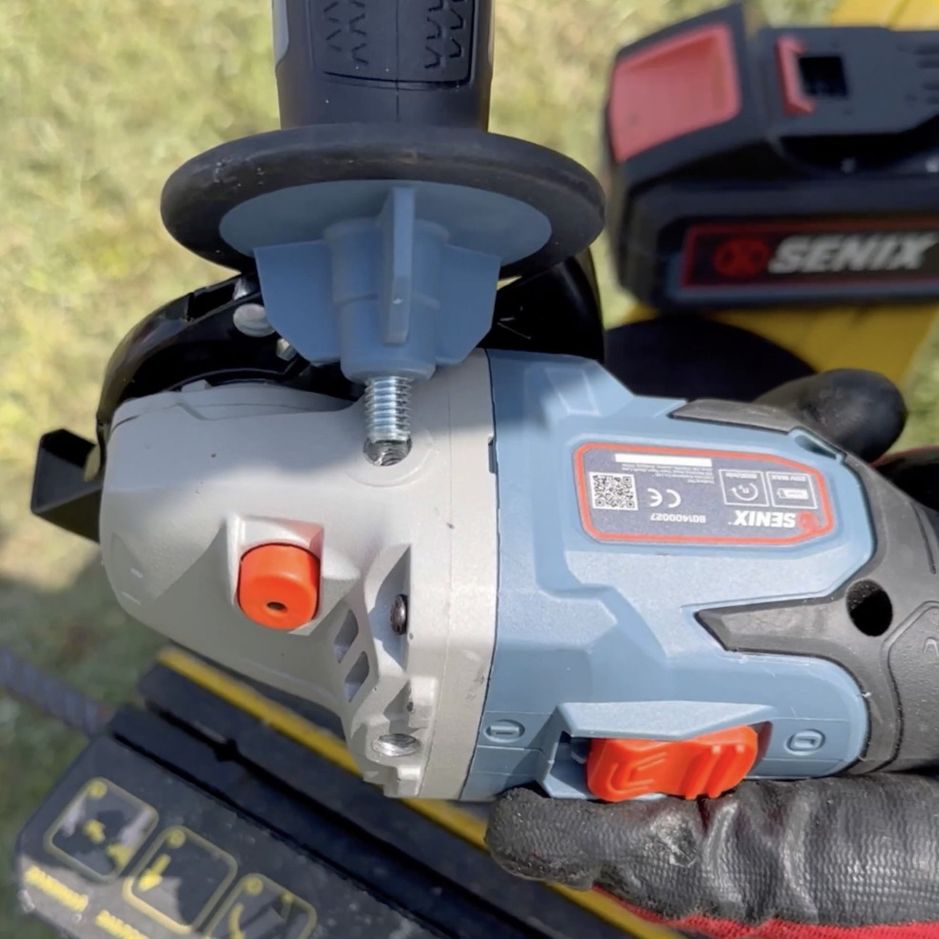 УШМ (болгарка), 125 мм, без АКБ и ЗУ X2 20В