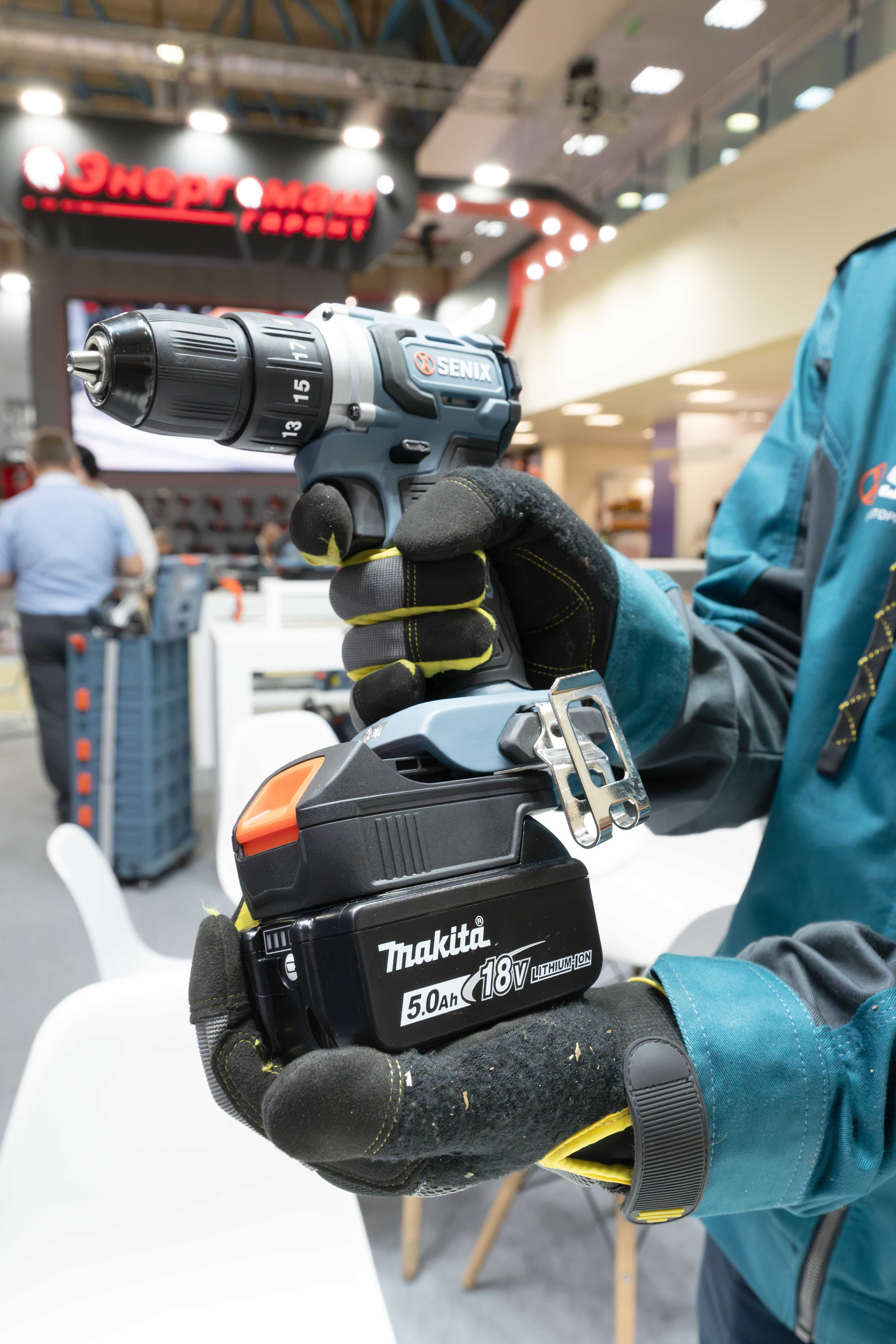 Адаптер-переходник для аккумуляторных инструментов SENIX X2 20V для MAKITA LXT