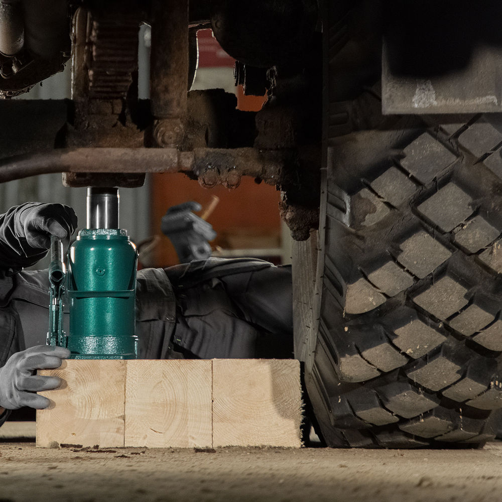 Домкрат гидравлический бутылочный, 30 т, 245-385 мм Сибртех