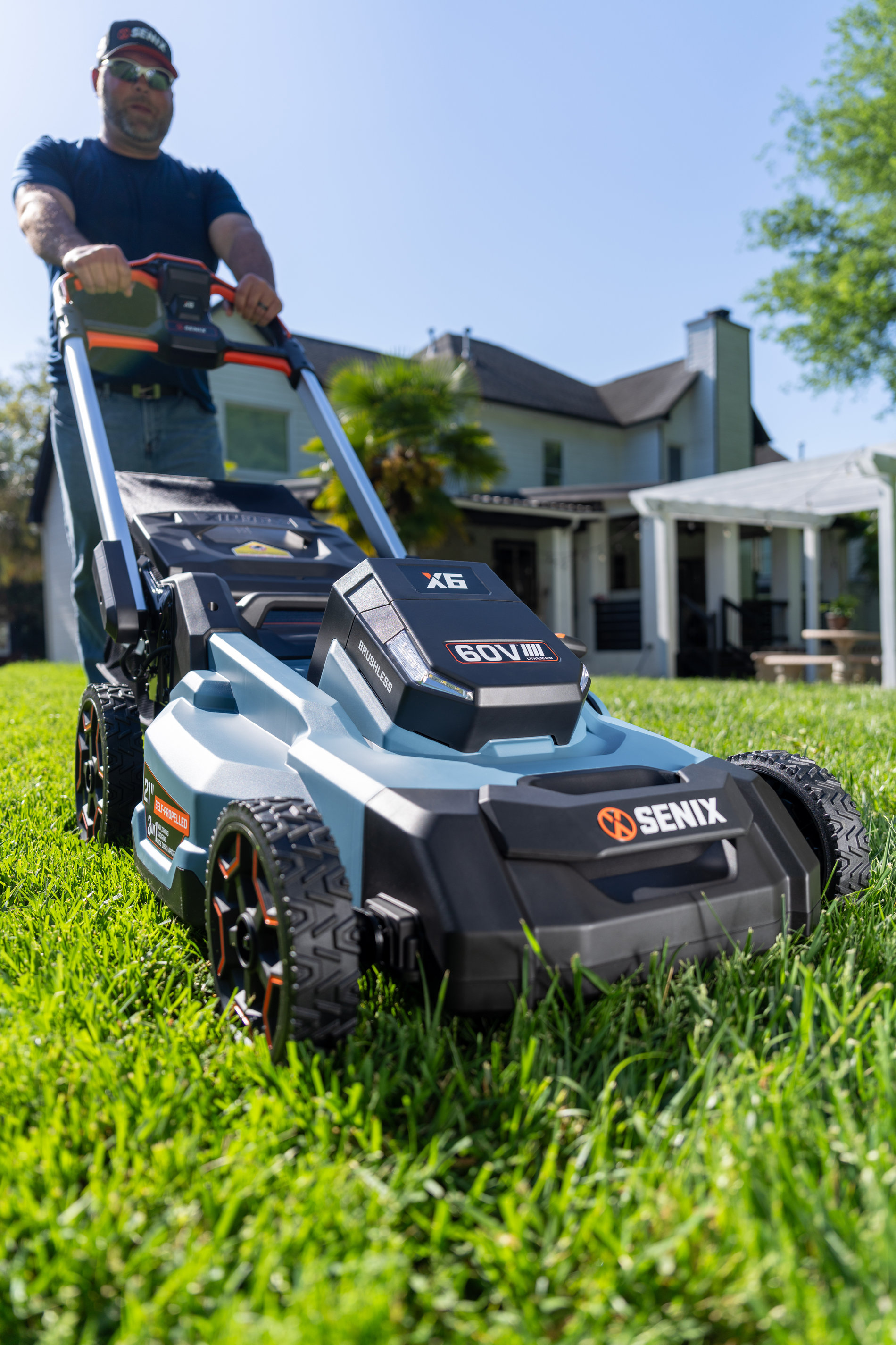 Газонокосилка самоходная аккумуляторная, серия X6, 60В, 3-в-1, 53 см., 1 аккумулятор 4Ач, ЗУ