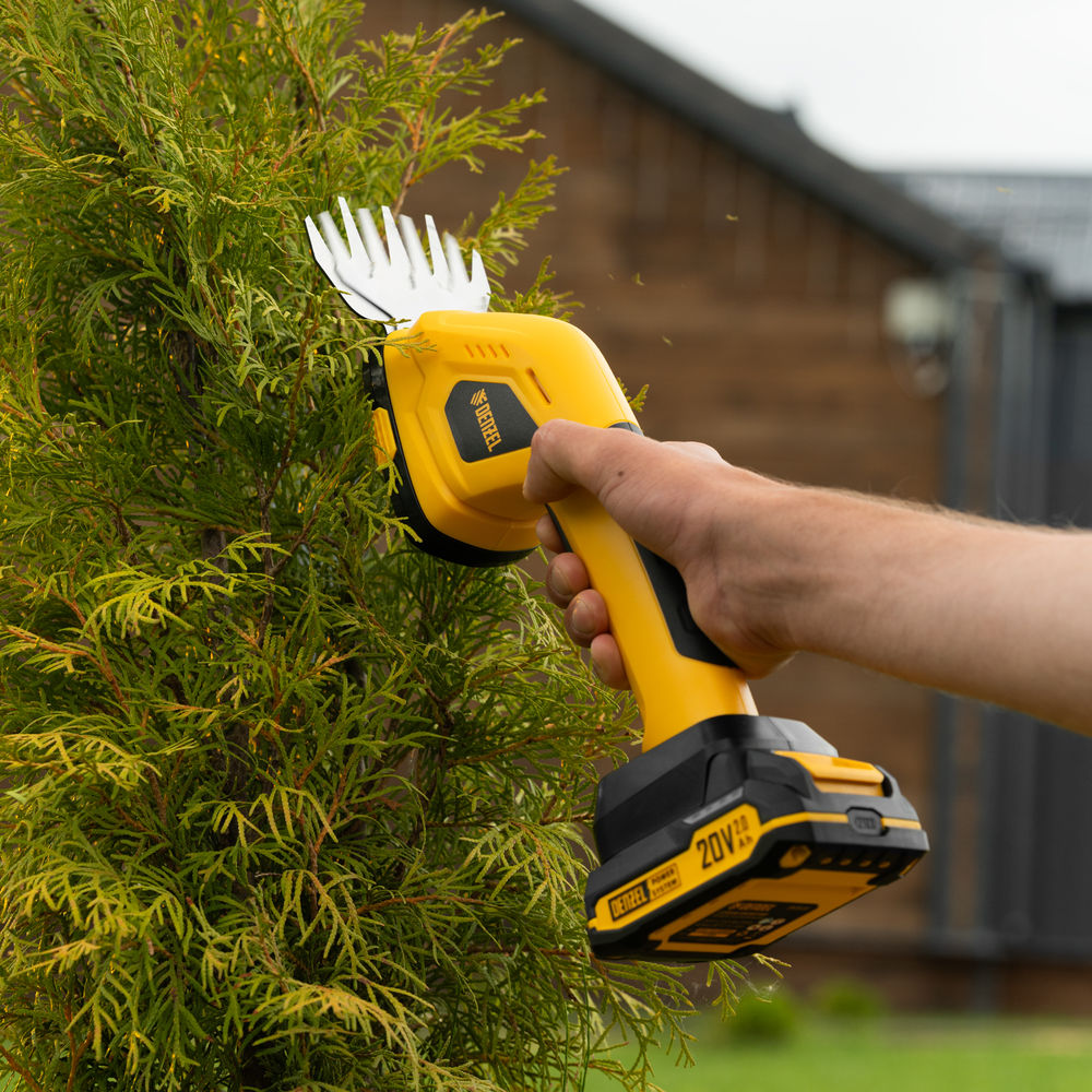 Ножницы-кусторез аккумуляторные GS-20, Li-Ion, 20 В Denzel (59432)