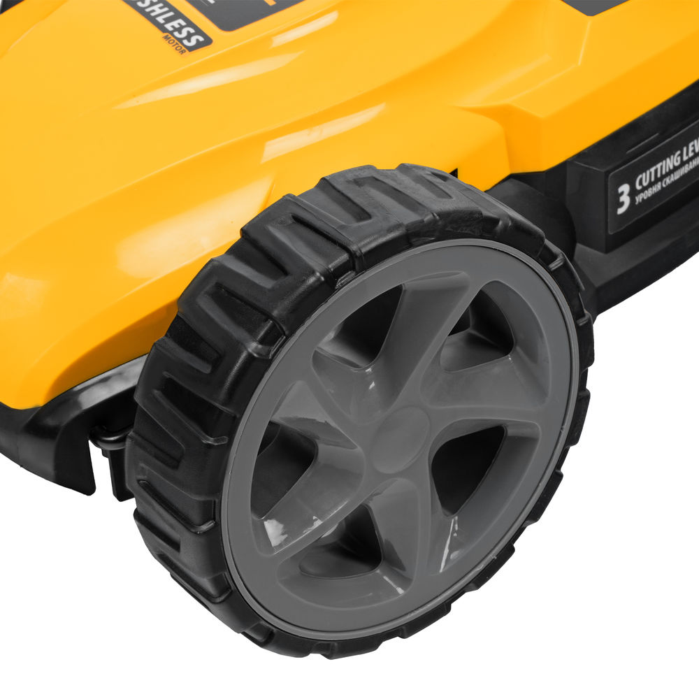 Портативная аккумуляторная газонокосилка CLM-22, Li-ion, 20В, 220 мм // Denzel (58860)