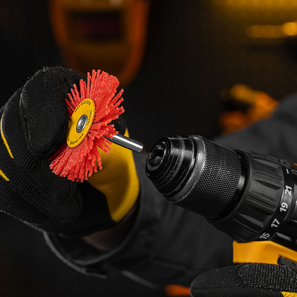 Щетка для дрели, 65 мм, Плоская, со шпилькой, нейлоновая щетина Denzel (74433)