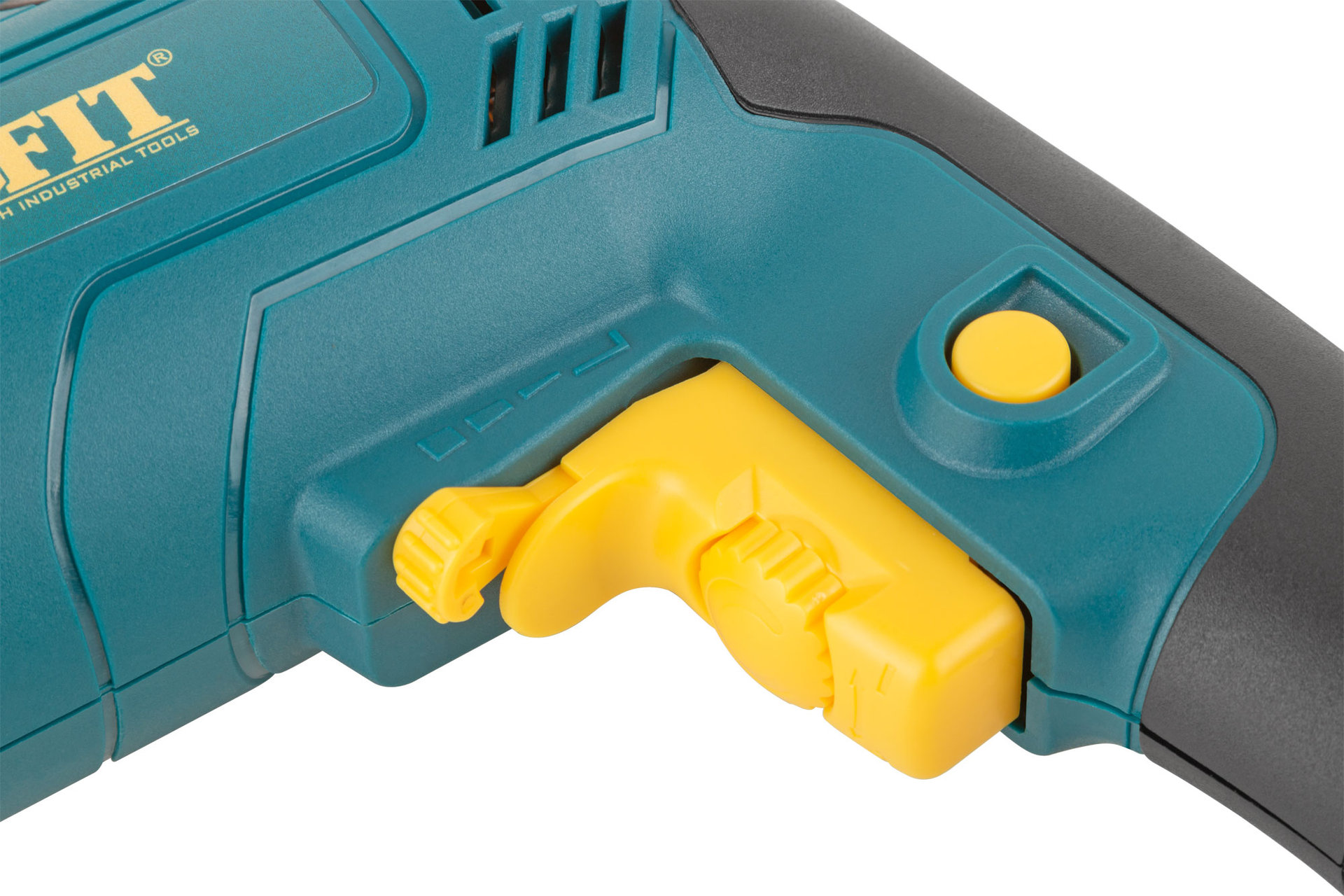 Дрель ударная 750 Вт; 0-3000 об/мин; КлП 13 мм; 2,4 кг; мет. корп.; рез. накл.; коробка (80076)