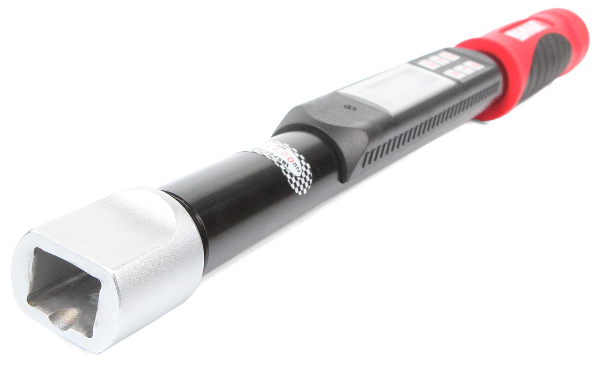 Динамометрический ключ электронный под сменные насадки14x18, 10-100 Нм AQEC-1418100 Licota