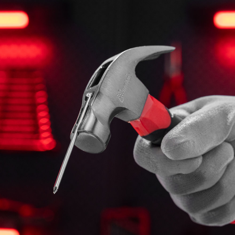 Молоток-гвоздодер мини, боек с магнитом, фибергласовая двухкомпонентная рукоятка, 250 г Matrix