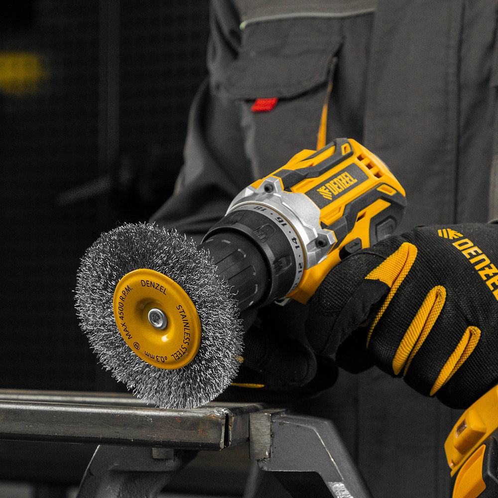 Щетка для дрели 100 мм, Плоская, со шпилькой, нержавеющая витая проволока Denzel (744793)