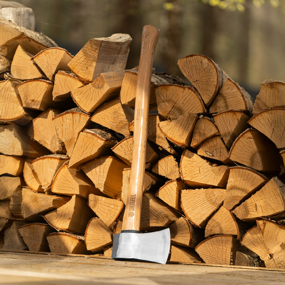 Топор кованый, 1360 г, американский тип, буковая рукоятка, 700мм, EFP Denzel