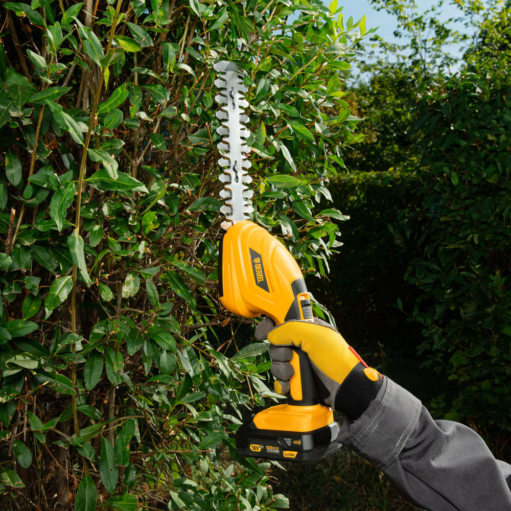 Ножницы-кусторез аккумуляторные  CGS-100, 18В Li-Ion Denzel (59430)