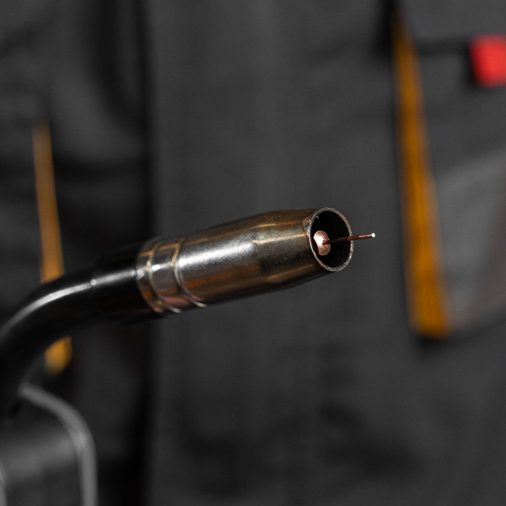 Омедненная проволока ER70S-6, диам. 1 мм, 15 кг, диам. катушки D300 Denzel (97543)