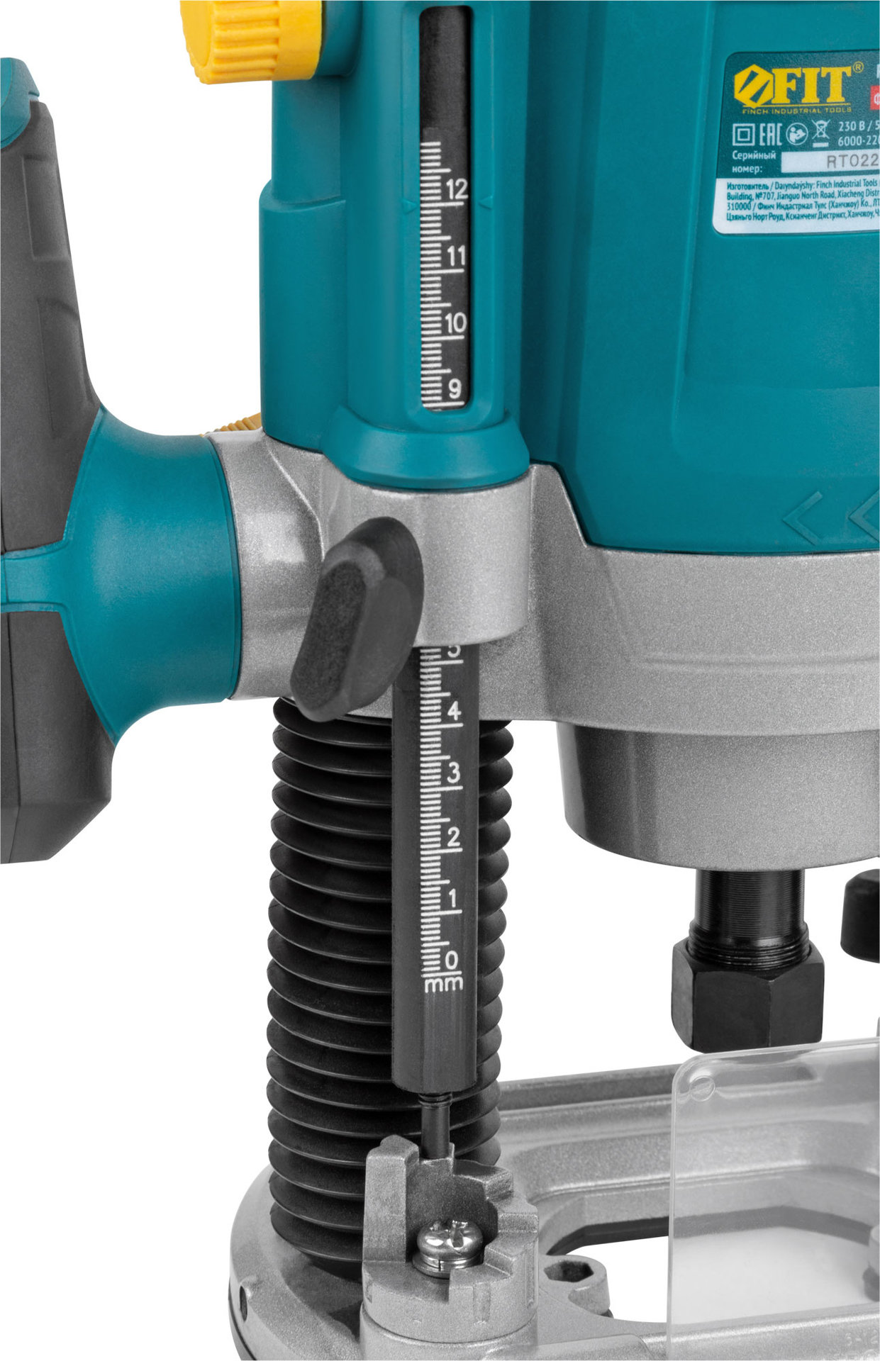 Фрезер 1800 Вт; 6000-22000 об/мин; 8/12 мм; 40 мм; 5,5 кг ; БС щеток; коробка (80596)