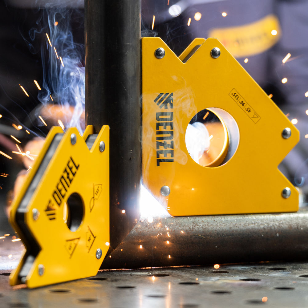 Фиксатор магнитный для сварочных работ усилие 75 LB Denzel (97560)