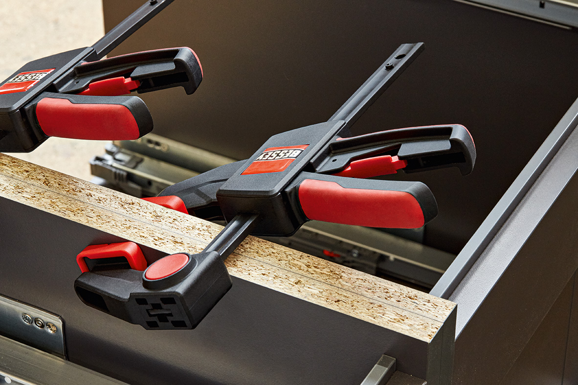 Струбцина пистолетного типа 450 мм x 80 мм, 1.4 кН, распор 160 - 500 мм EZL45-8 BE-EZL45-8