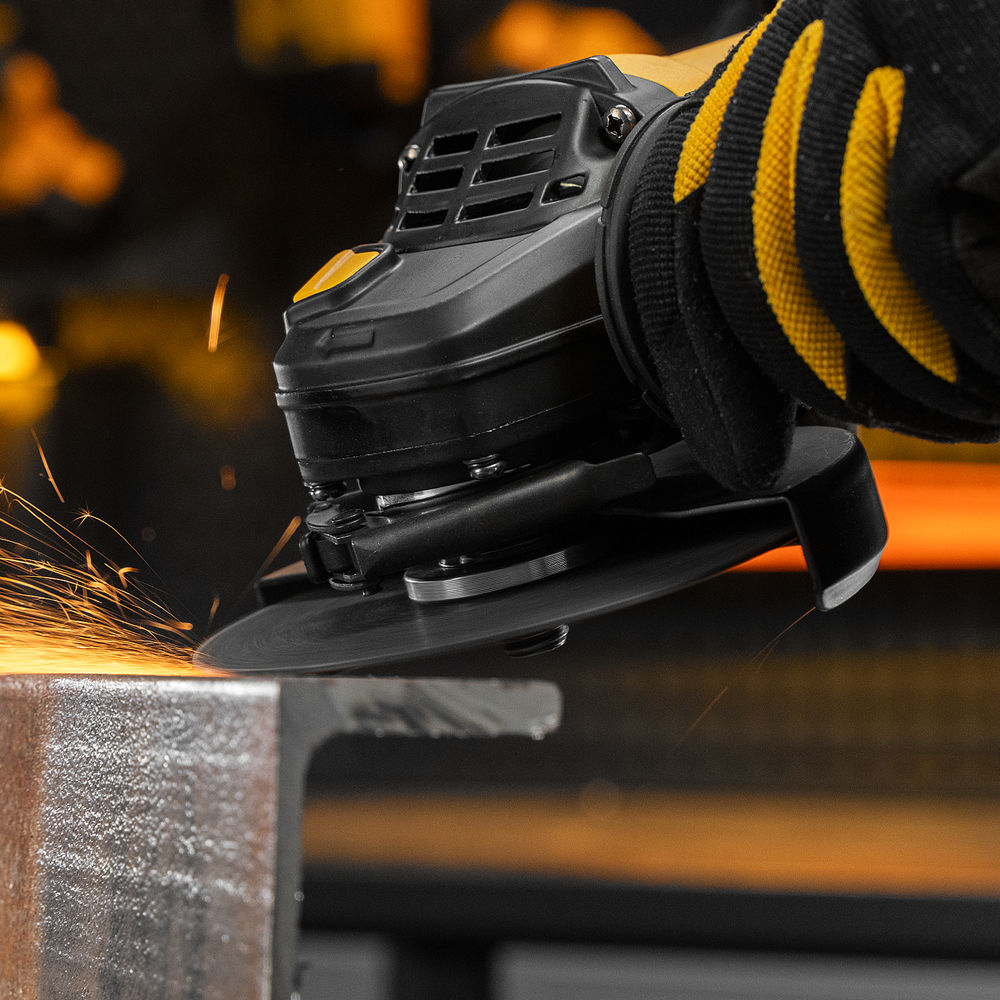 Круг отрезной по металлу, 125 х 1,0 х 22,2 мм, WA60TBF, в метал.банке, 10 шт. Denzel (737610)