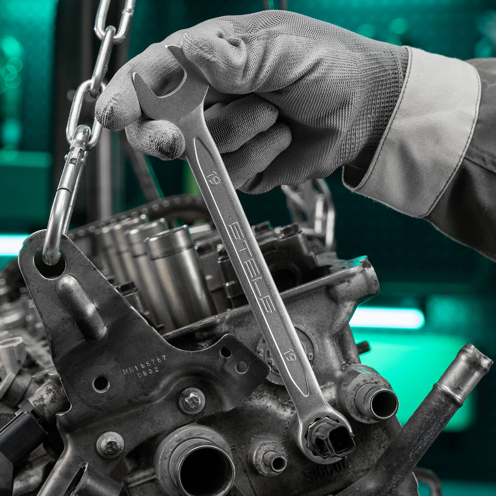 Набор инструментов, 1/2, 1/4, CrV, 12 гранные головки, пластиковый кейс, 76 предметов Stels