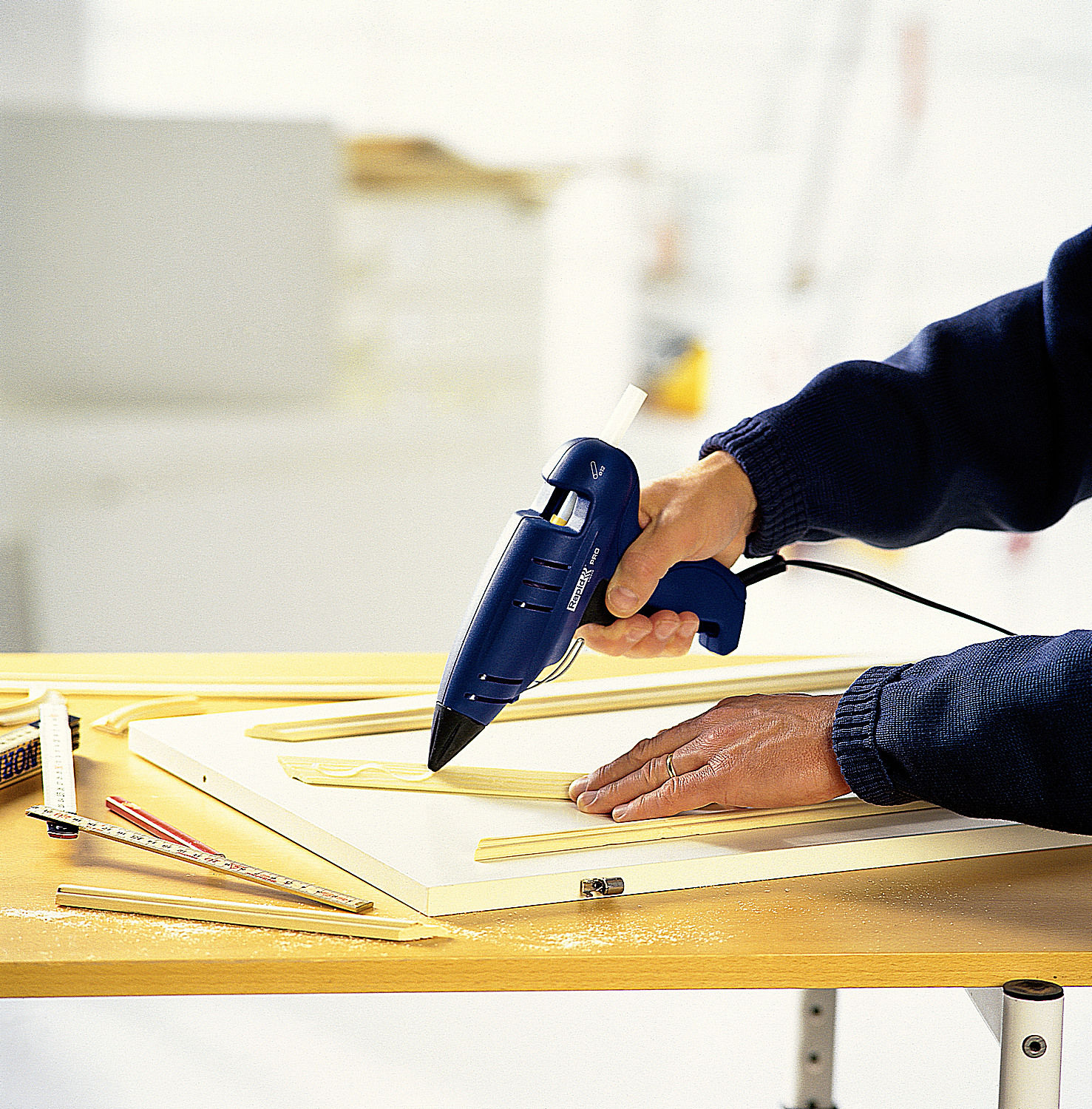 Стержень клеевой профессиональный универсальный 12 х 190 мм RAPID 40302799