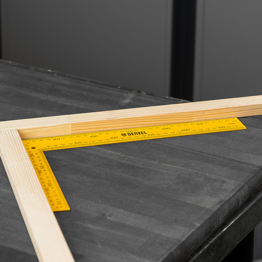 Угольник стальной, 200 х 300 мм Denzel (32388)