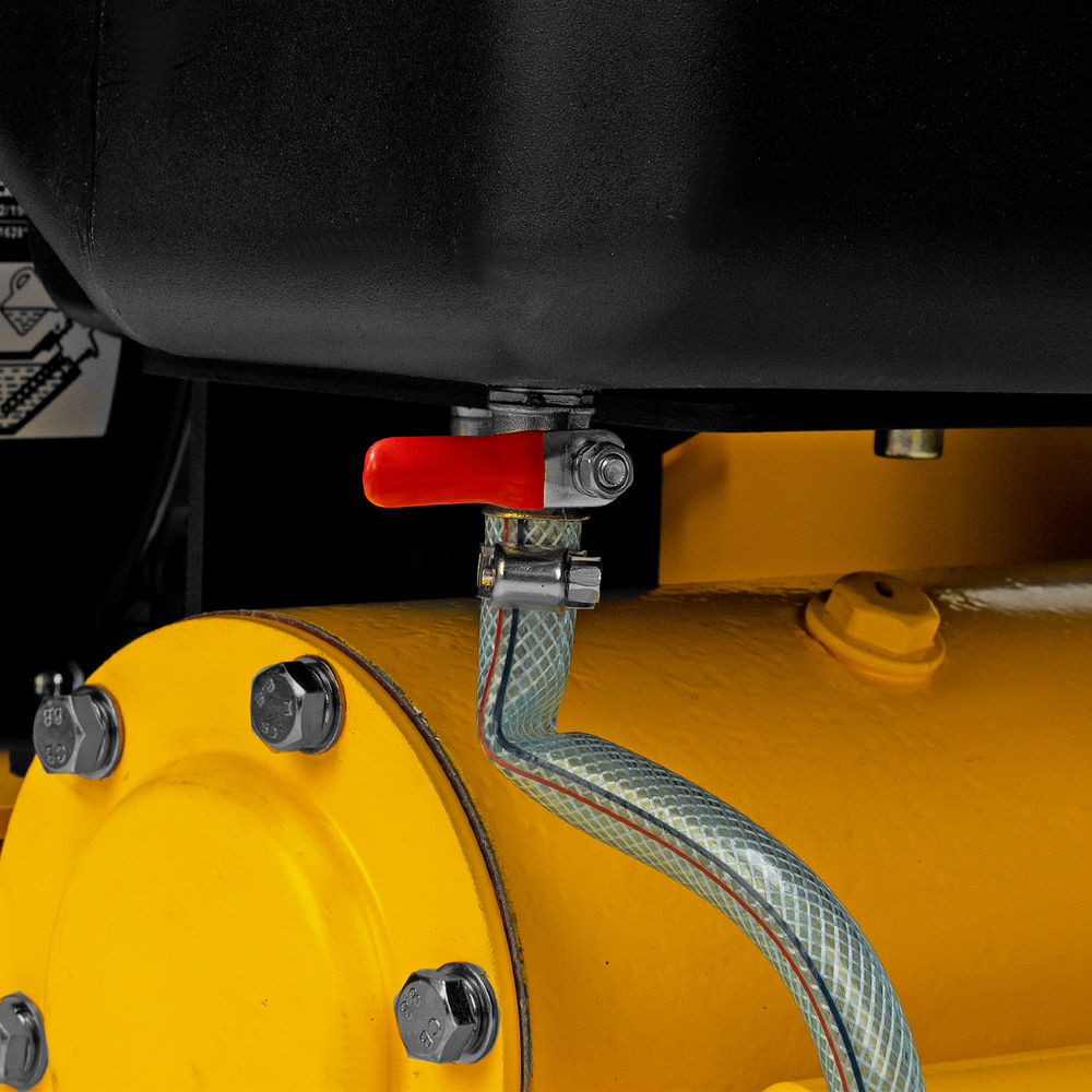 Виброплита бензиновая VC-30W, 30 кН, 60*45 см, 196 см3, бак для воды Denzel (97042)