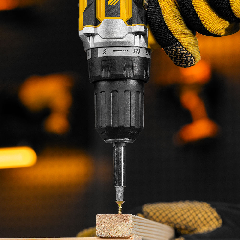 Дрель-шуруповерт аккумуляторная, бесщет. BLDL-18-0 Li-Ion, 18 В Denzel (26141)